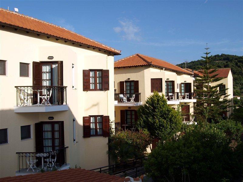 Kalidon Beach Hotel Кокарі Екстер'єр фото